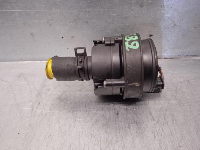 MERCEDES A0005000686 Bomba de agua  comprar en Murcia