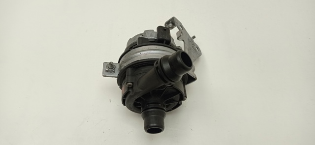 A0005002686 MERCEDES Bomba de agua del inversor  disponible Alicante