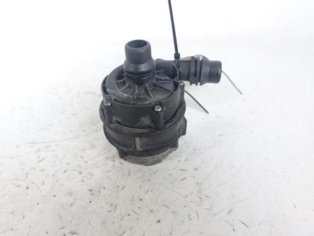 MERCEDES A0005002686 Bomba de agua del inversor comprar Pamplona