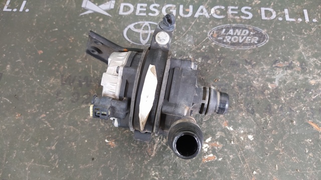 MERCEDES A0005002686 Bomba de agua del inversor  comprar en Albacete