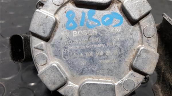 MERCEDES A0005002686 Bomba de agua del inversor  en stock Valencia