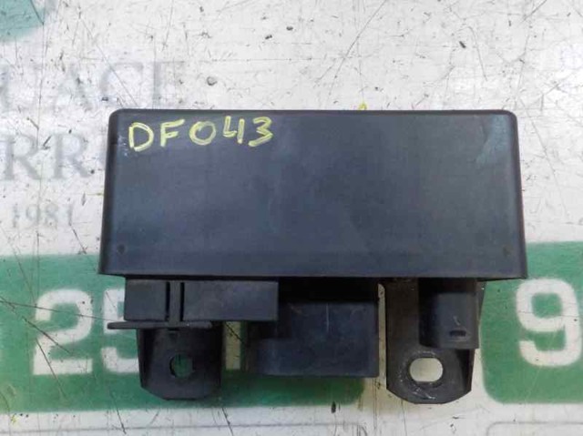 Relé de precalentamiento A0005453516 MERCEDES