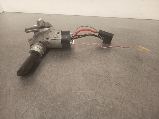 Interruptor de encendido A0005458808 MERCEDES