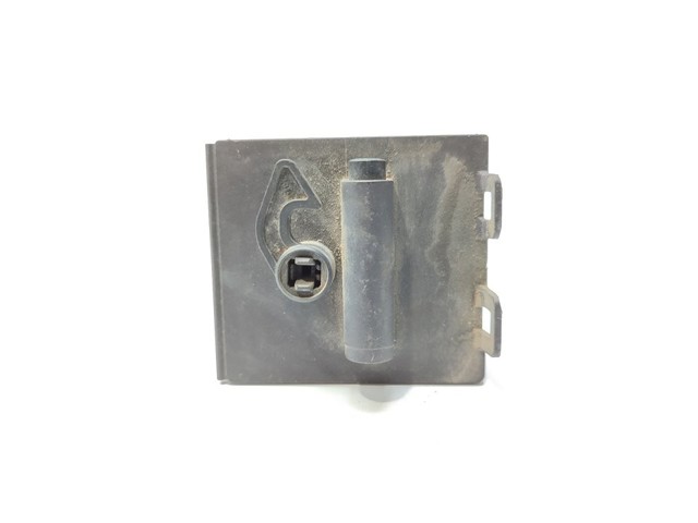 A0008202303 Motor de apertura de tapa de combustible  disponible Utrera