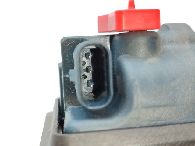 MERCEDES A0008202303 Motor de apertura de tapa de combustible  comprar en Albacete