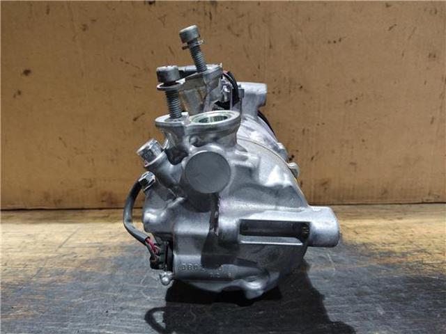 MERCEDES A0008303002 Compresor de aire acondicionado  en stock Salamanca