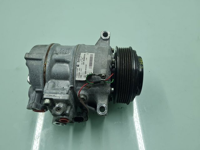 A0008304400 Compresor de aire acondicionado  en stock Granada