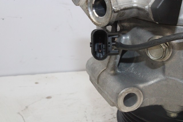 MERCEDES A0008304500 Compresor de aire acondicionado  comprar en Albacete