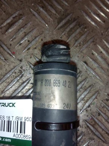 A0008694021 MERCEDES Motor de la bomba del lavaparabrisas delantero  comprar en Lleida