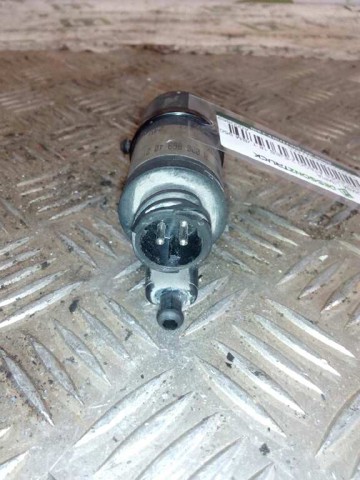 A0008694021 Bomba de agua limpiaparabrisas, delantera  en stock Granada
