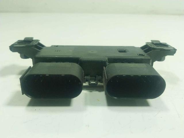 MERCEDES A0009008214 Módulo de control del motor de la bomba de combustible  disponible Valladolid