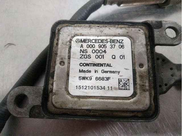 Sensor de óxido de nitrógeno NOX trasero A0009053706 Mercedes