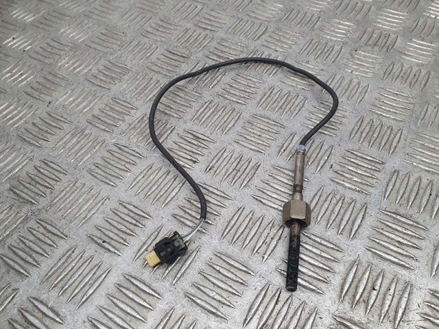 Sensor de temperatura de gases de escape antes del catalizador A0009053905 MERCEDES
