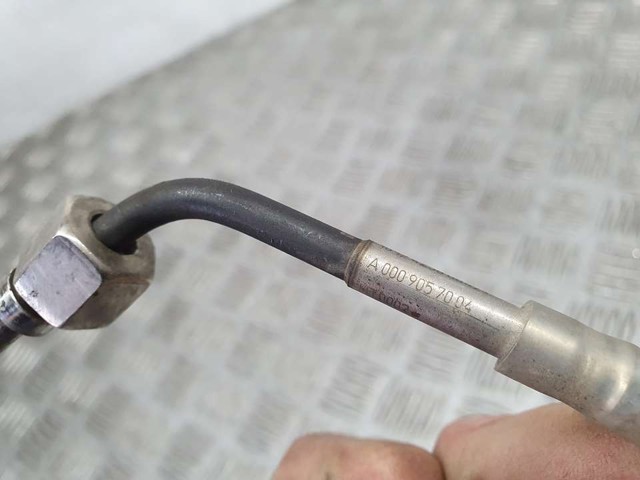 MERCEDES A0009057004 Sensor de temperatura de gases de escape antes del catalizador  comprar en Murcia