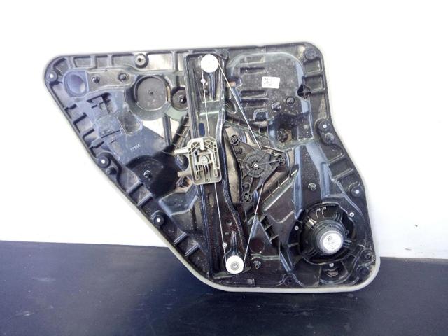 A0009060908 Motor del elevalunas de la puerta trasera derecha  en stock Castellón