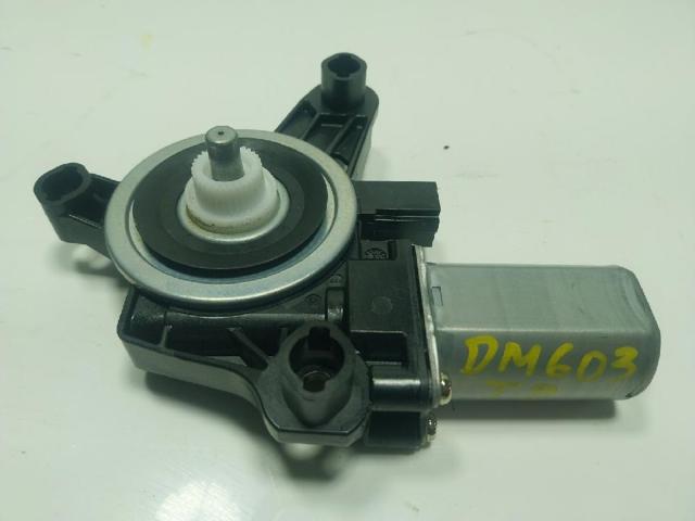 A0009060908 Motor del elevalunas de la puerta trasera derecha comprar Sevilla