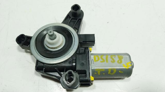 MERCEDES A0009060908 Motor del elevalunas de la puerta trasera derecha  disponible Valladolid