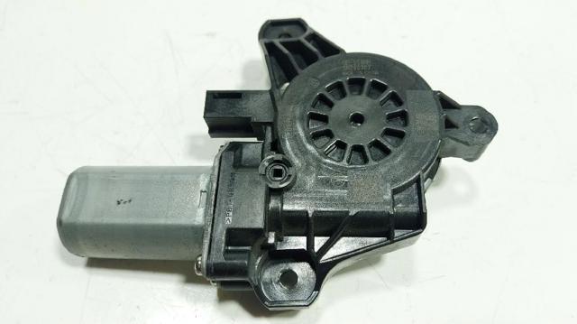 A0009060908 MERCEDES Motor del elevalunas de la puerta trasera derecha  en stock Córdoba
