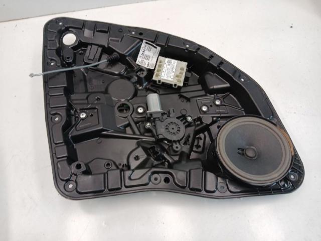 A0009060908 Motor del elevalunas de la puerta trasera derecha  disponible Utrera