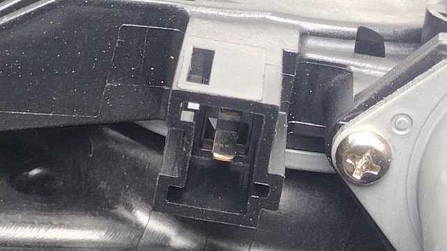 A0009060908 Motor del elevalunas de la puerta trasera derecha  en stock Granada