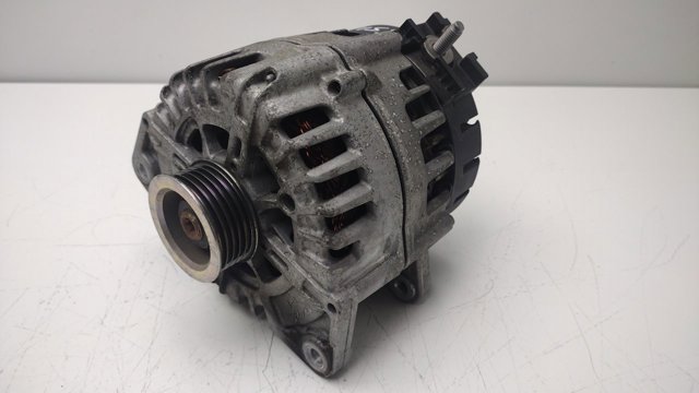 A0009063003 Alternador  en stock Granada