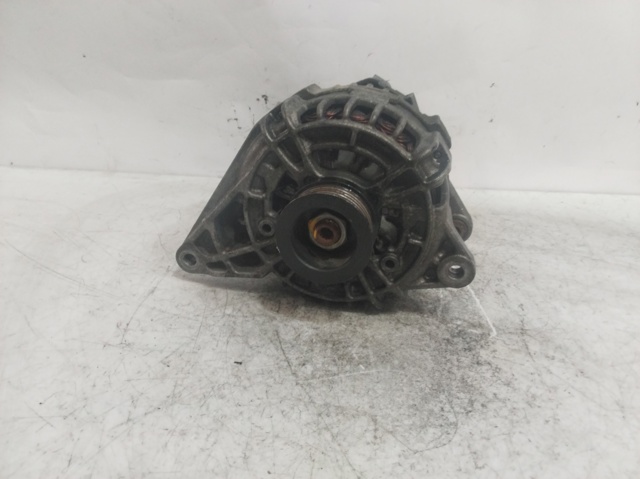 A0009063322 MERCEDES Alternador comprar Bilbao