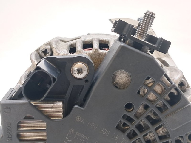 MERCEDES A0009063822 Alternador  comprar en Murcia