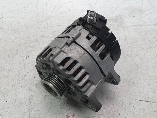 A0009063903 MERCEDES Alternador  disponible Vigo