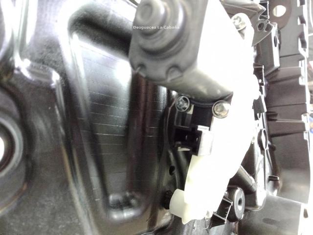 A0009065706 Motor del elevalunas de la puerta delantera derecha  en stock Castellón