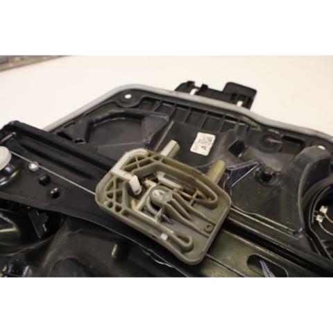 A0009065706 Motor del elevalunas de la puerta delantera derecha  disponible Burgos