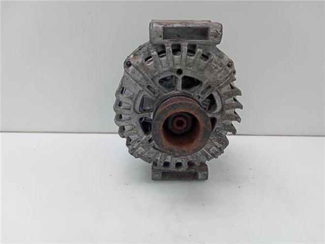 MERCEDES A0009067702 Alternador  en stock Valencia