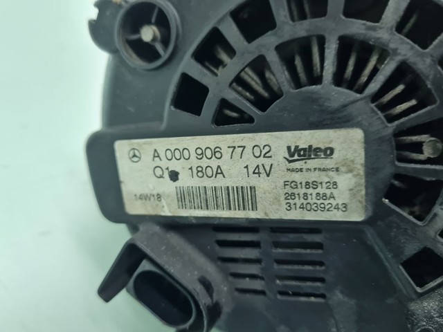 MERCEDES A0009067702 Alternador  en stock Salamanca
