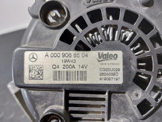 A0009068504 MERCEDES Alternador  comprar en Oviedo