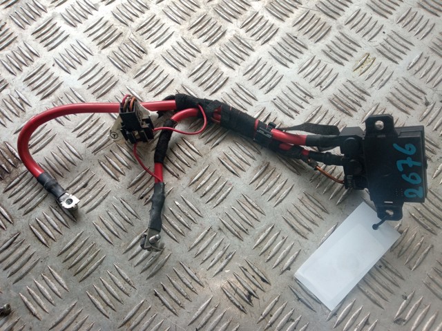 A0009822023 MERCEDES Relé de control de carga de batería  disponible Vigo