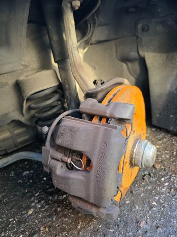 MERCEDES A0014202983 Pinza de freno delantera izquierda  en stock Salamanca