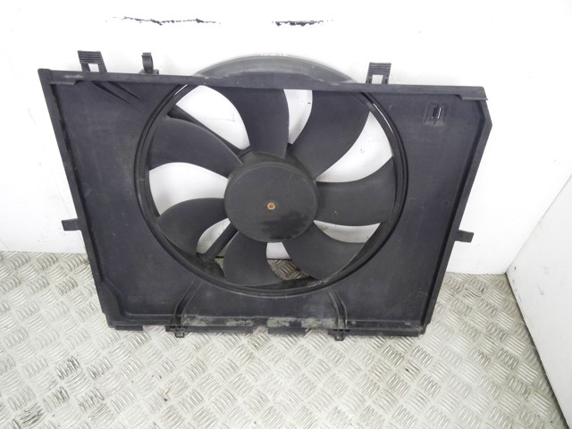 A0015003093 Difusor del radiador de refrigeración con motor y hélice  comprar en Reus