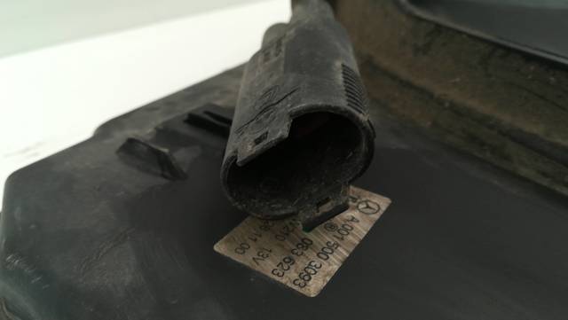 A0015003093 MERCEDES Difusor del radiador de refrigeración con motor y hélice  comprar en Jaén