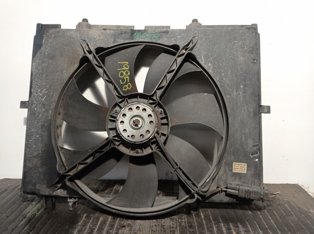 A0015003093 MERCEDES Difusor del radiador de refrigeración con motor y hélice  disponible Vigo