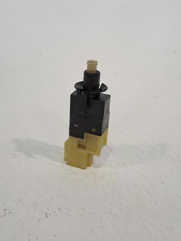 Interruptor luz de freno A0015454409 MERCEDES