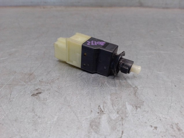 MERCEDES A0015456709 Interruptor de luz de freno  disponible España