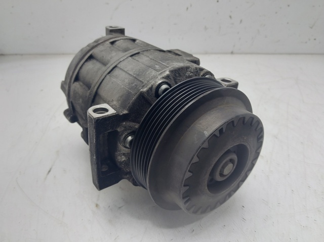 A0022305011 Compresor de aire acondicionado  disponible Málaga