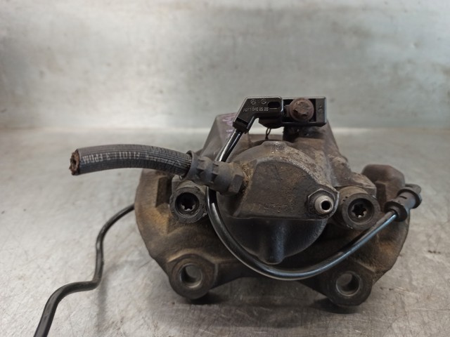 A0024202883 MERCEDES Pinza de freno trasera derecha  comprar en Oviedo