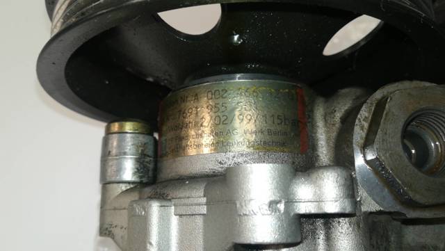 MERCEDES A0024661201 Bomba de dirección asistida  comprar en Murcia