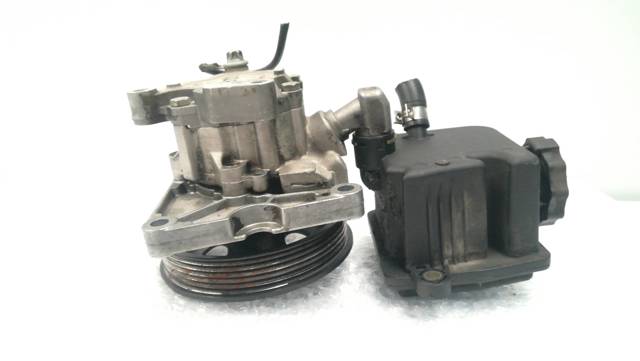 A0024661201 Bomba de dirección asistida  comprar en Zaragoza
