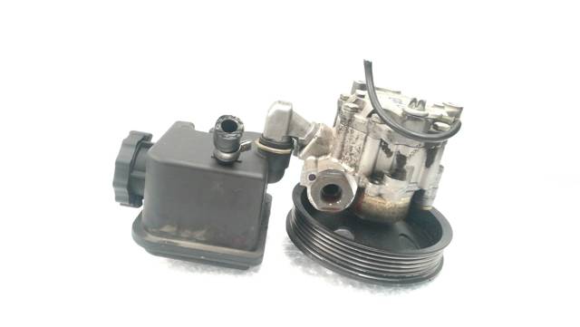 A0024661201 MERCEDES Bomba de dirección  en stock Córdoba