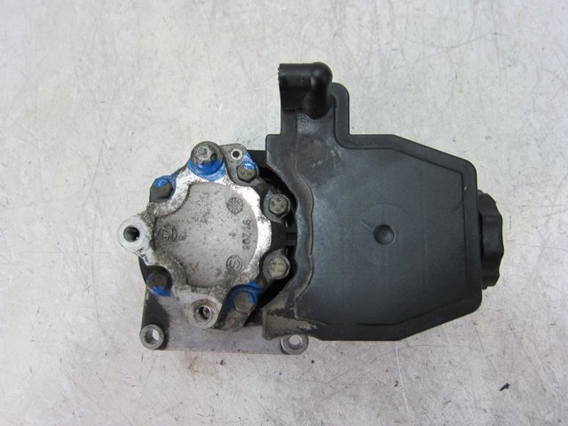 A0024663001 MERCEDES Bomba de dirección  en stock Huelva