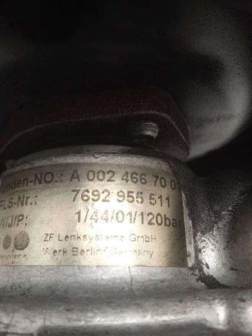 A0024667001 Bomba de dirección asistida  comprar en Reus