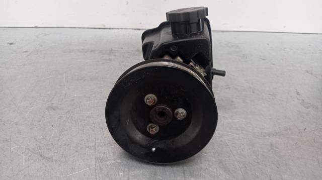 MERCEDES A0024667601 Bomba de dirección  en stock Valencia