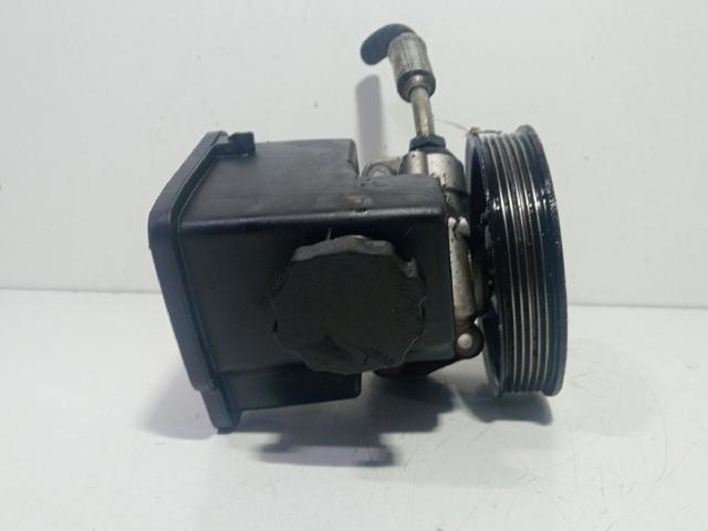 A0024667601 Bomba de dirección asistida  comprar en Zaragoza
