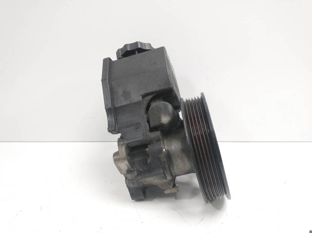 A0024668401 MERCEDES Bomba de dirección comprar Madrid
